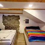 公寓 Old Pianino By The 皮兰