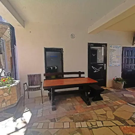 Old Pianino By The * Пиран