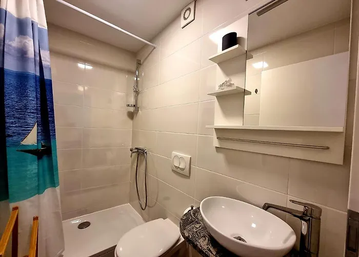 アパート Old Pianino By The *